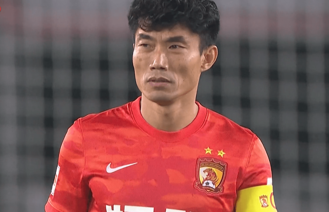 里程碑夜金州勇士调整名单；中超赛后刷纪录；更衣室稳定；更衣室氛围转暖的简单介绍